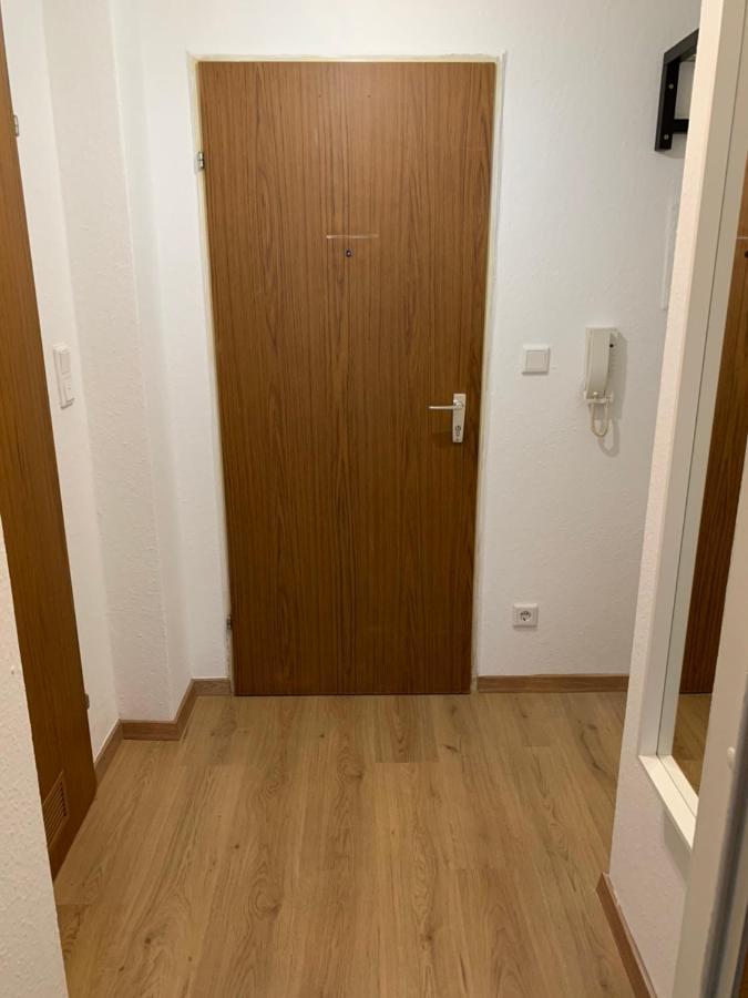 Apartment Renoviert, Modern Und Ruhig *